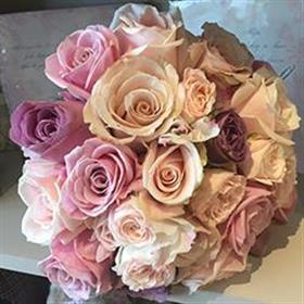 fwthumbBridalBouquet - Copy.jpg